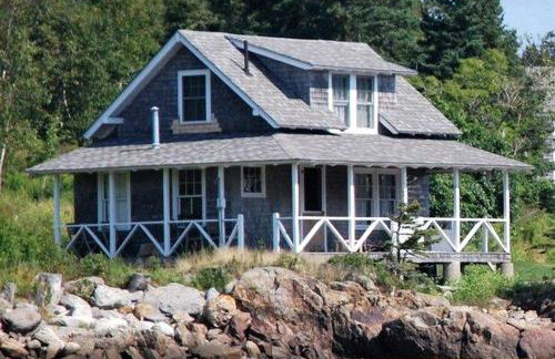Beautiful Private Retreat with Private Beaches and Boat on McGee Island, Maine - Photo 3