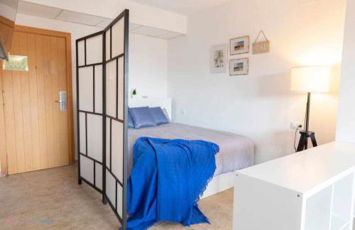 Apartamento junto a la playa con piscina y parking - Foto 7