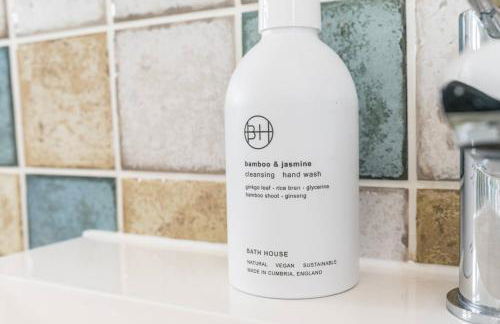 Tastefully decorated, family friendly property, central Kirkby Lonsdale, parking and EV charger - Photo 31