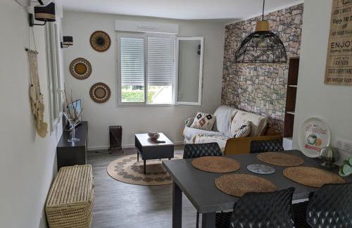 Le Cerisier - Proche Centre Village et Rivière - Foto 1