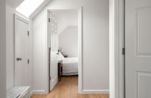 Modern Coastal Retreat on Cottage Road - Foto 26