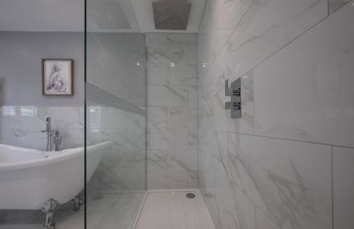 Oak Lodge - Photo 28