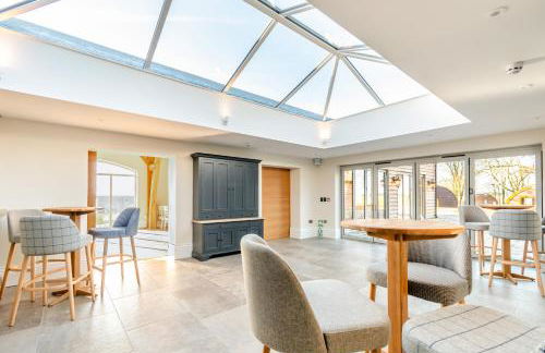 Carlton Manor - Foto 47