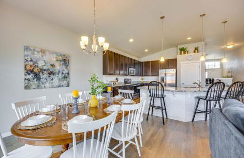 Stunning Peyton Retreat with Game Room, Private Yard - Foto 7