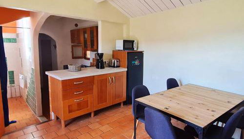 Maison charmante à Saint-Georges-de-Luzençon avec jacuzzi - Foto 4