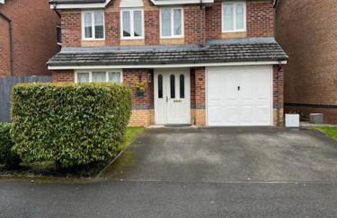 Wrexham Retreat Villa 4 bedrooms, 3 Bath - Foto 1