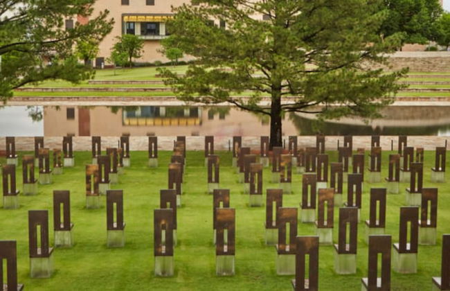 2BR Cozy House Near Plaza District - Photo 17