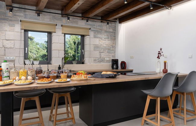 Luxury Villa Near Sea and City, Ping Pong, Childrens Area and BBQ - Foto 19