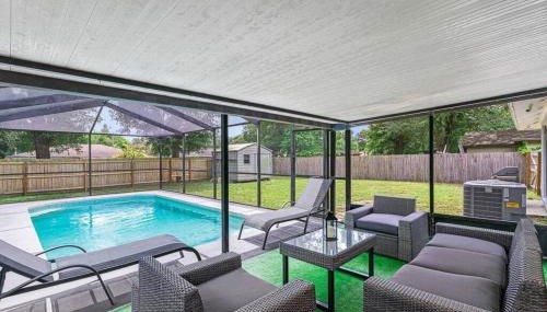 Stunning Heated Pool House Close to Tampa & Casino - Foto 2