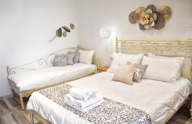 Naxos Enjoy Apartments - Photo 23