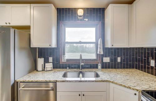 Updated Plymouth Home about 5 Mi to Road America! - Foto 10