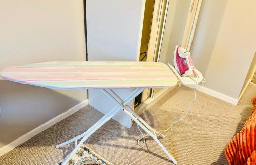 Pristine 2B Guest house near Luton Airport, L&D Hospital, Whipsnade Zoo & Leagrave Train Stn, Contractors - Foto 23