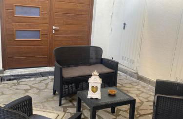 Spacious Apartments 6 Guests - 5 min Airport Ciampino - Train to Rome- LA MAISON - Foto 28