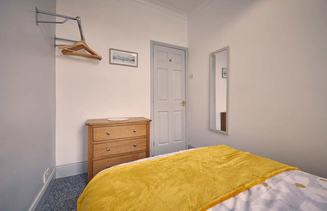 Host Stay Silverlinings - Photo 8