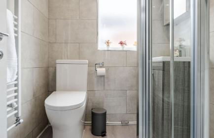 3 Bed House Near Liverpool Parking Sleeps 5 - Foto 14