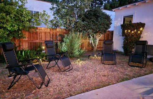 Private and large 2 bedroom house with Pool table, backyard and office near attractions - Foto 38