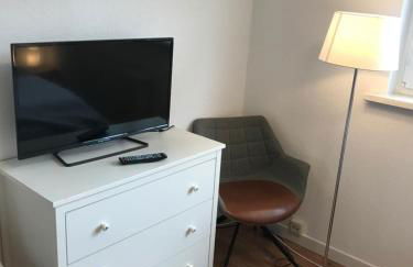 An der Uniklinik, Apartment mit eigener Küche und renoviertem Badezimmer, Zentrale Lage - Photo 16