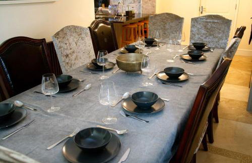 Deluxe 4 or 5 Bed House with Hot Tub, Cinema Room Sleeps 15 - Foto 25