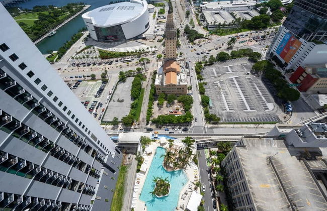 Delightful 3br in Downtown Miami - Photo 5