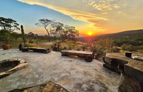 Sítio com lindo pôr do sol, tranquilidade na serra de Carrancas com riacho - Foto 25