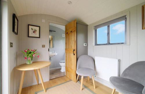 Luxurious Shepherds Huts Outdoor Baths Sea Views - Foto 36