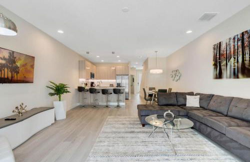 3 bedrooms pool home Hidden Forest - Photo 9