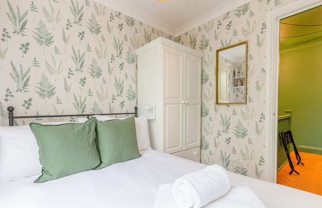 3 Bed House, Sleeps 8 - Near St Pancras - Foto 9