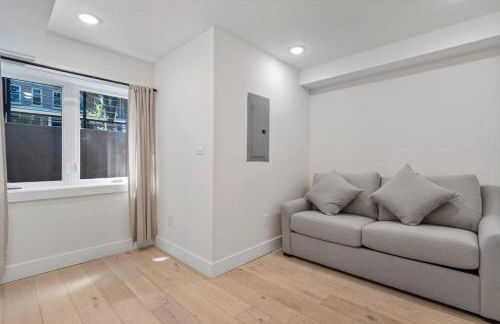 Capitol Hill 3 Charming Townhouse in Downtown DC with Modern Kitchen with Rooftop views - Foto 15