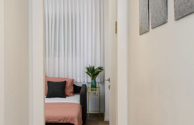 Design & Veranda next to Mahane Yehuda Market by FeelHome - Foto 7