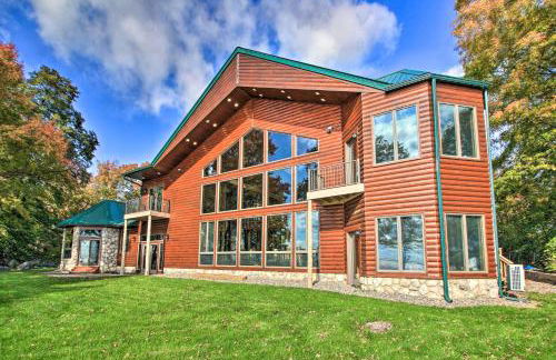 Waterfront Lake Mille Lacs Lodge with Deck and Grill! - Photo 2