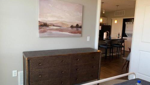 The City View Suite Garage Parking Top Floor! - Foto 3