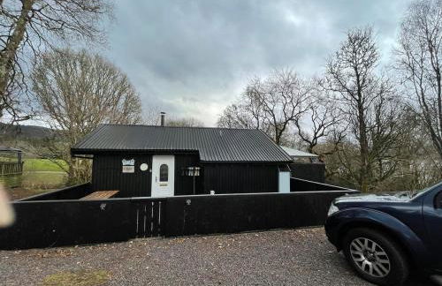 Belle 2 bedroom log cabin with hot tub, forest and loch - Foto 38