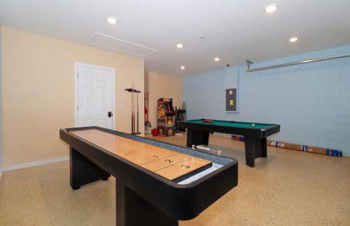 Serene 4-Bedroom Lakeview Retreat with South-Facing Pool & Sun-Drenched Outdoor Living - Foto 78