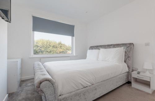 Delightful family home with parking, 8 minutes to beach - Foto 11