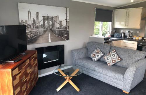 Spacious Lodge With Hot Tub - Foto 44