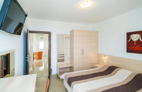 Villa Samba - Two-Bedroom Apartment with Terrace and Sea View - A4 1 - Foto 8
