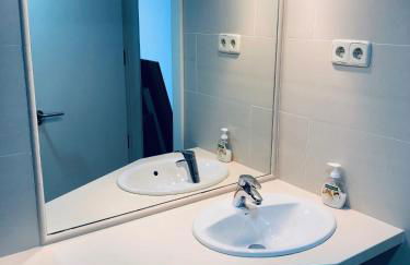 Pisos con piscina de temporada corta estancia - Foto 45