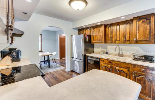 4 Mi to Capitol Spacious Springfield Home with Deck - Photo 11