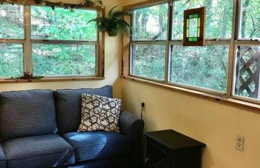 Woodhaven, darling romantic cabin, ATV trails, Mena, AR - Foto 45