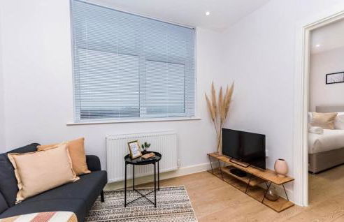 1 Bed Apartment in Aylesbury, by ARP HOMES, Town Centre, Perfect Location for Business & Long Stays - Foto 12