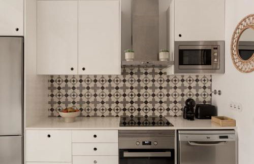 Stylish 2-Bedroom Apartment with Terrace in Alcântara - Photo 13