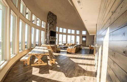 Dual Cabin- Yellowstone Family Retreat- Sled Hill - Foto 30