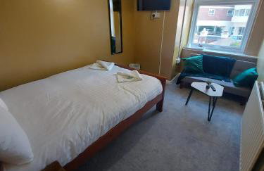 OceanNest-3 Bedroom Apartment free parking, EV 22kW - Foto 26