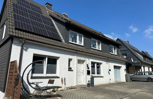 Ferienunterkunft mit Aussicht in Bestwig - Foto 1