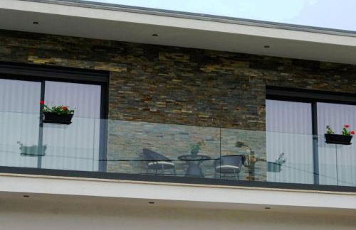 Avenida House a 700 metros da praia - Foto 6