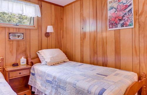 Dock and Rowboat Beechnut Bungalow on Keuka Lake - Foto 15