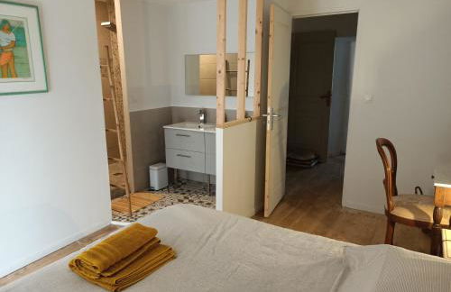 Maison de caractère au cœur de la cité médiévale de Gourdon - Photo 12