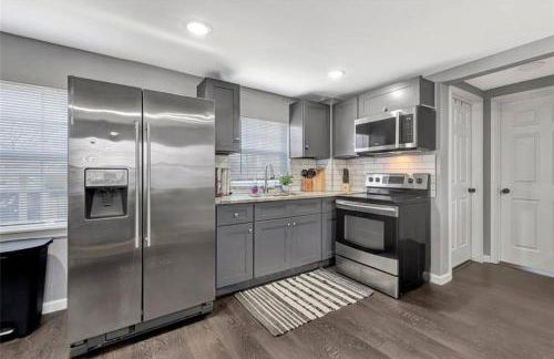 Super Cozy 2 bedroom with Fast WIFI and Queen Bed close to Downtown Houston!! - Foto 10