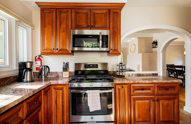 Movie Colony Oasis - Peaceful Walk to Downtown - Foto 19