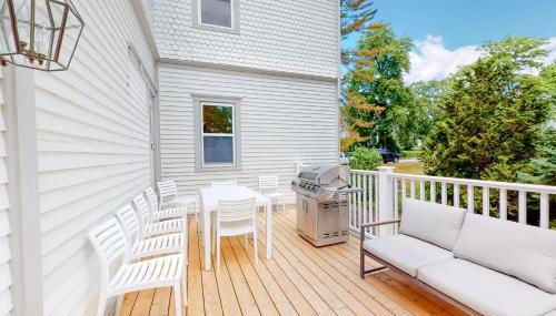 High Street Stunner - Photo 2